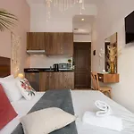 Madam Yvonne-511 Studio In Mar Mikhael